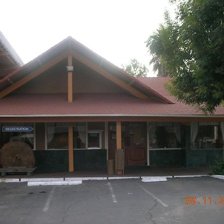 Parkside Inn Fresno Exterior foto