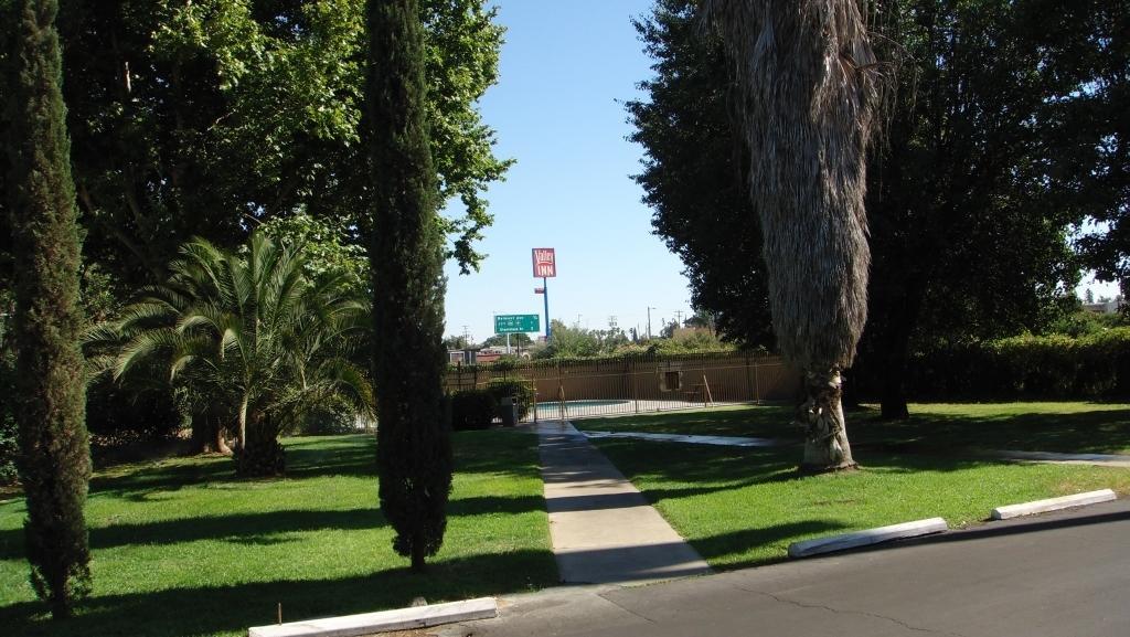 Parkside Inn Fresno Exterior foto